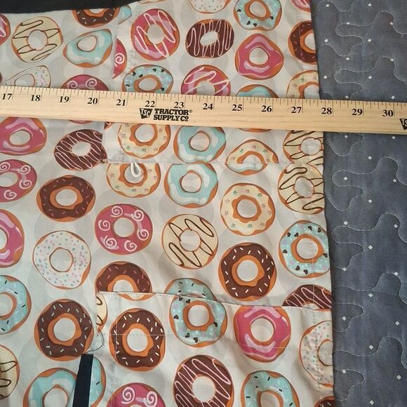 Colorful Donut Print Scrub Top XL - Picture 5 of 5